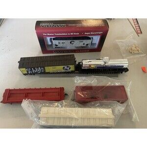 Mantua Classics B & O 36' Hopper with Coal New plus Schlitz, Sunoco and more